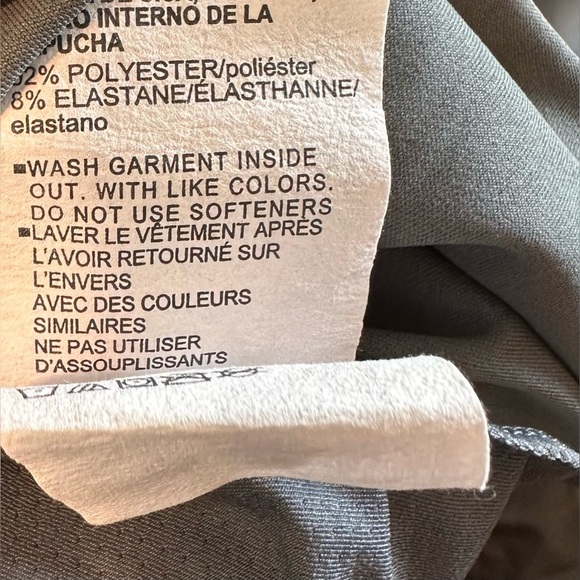 Under Armour Men’s XL Gray Performance Hoodie Long Sleeve Loose Fit - Picture 8 of 8